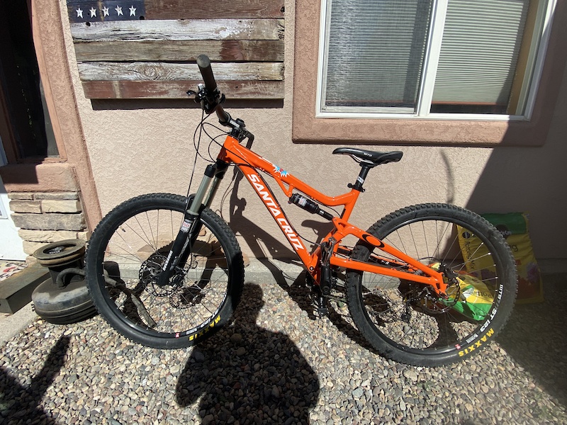 2016 Lightly Used Santa Cruz Heckler For Sale