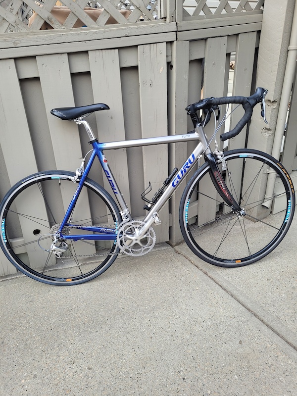 guru road bike