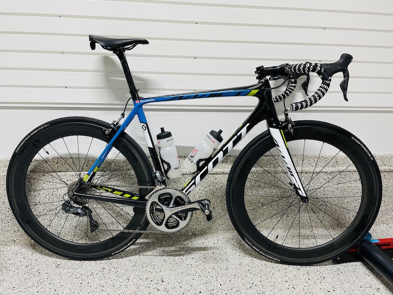 2015 scott addict team issue