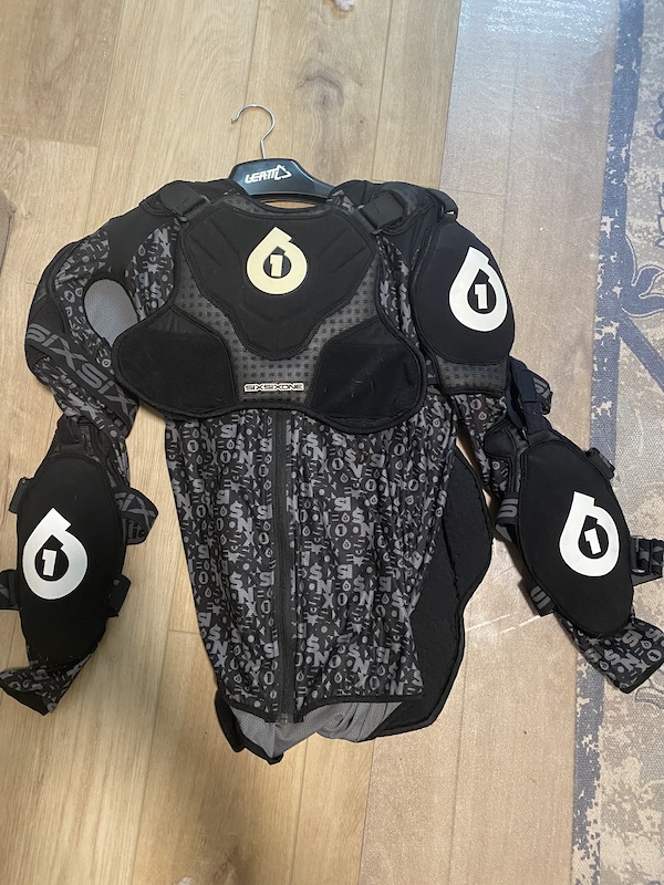 661 Body Armour For Sale