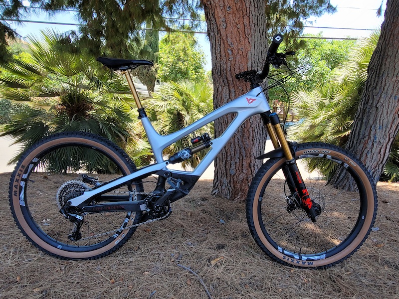 yt capra 2020 comp