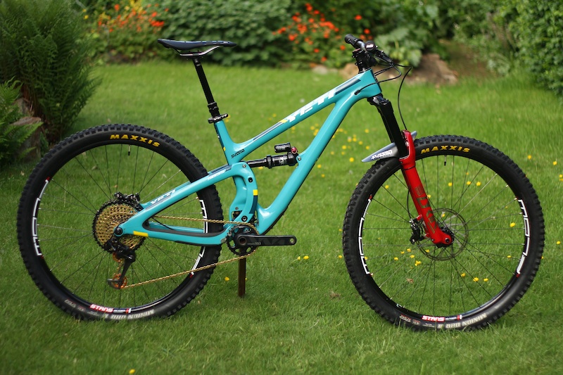2018 Yeti Top Spec Size Medium *Price Drop* For Sale