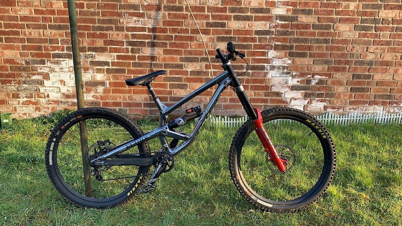 commencal furious 2021