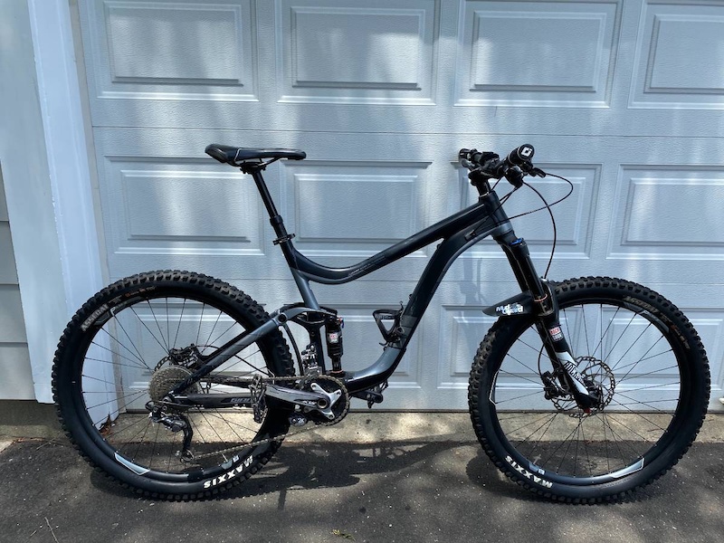 2016 Giant Reign 1 27.5\