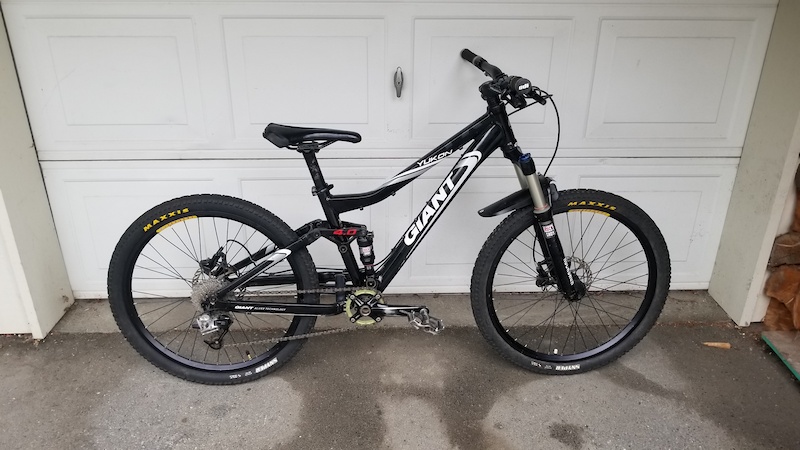 Giant yukon 4.0 mountain bike hot sale