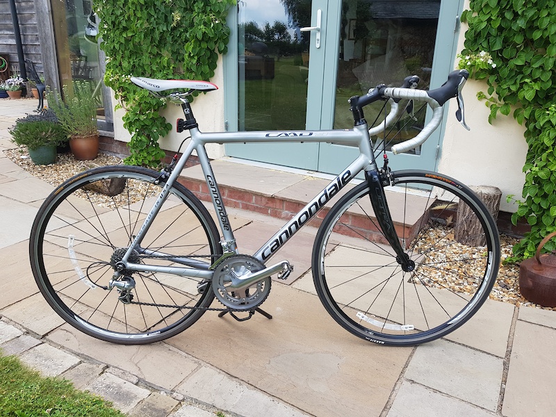 2009 Cannondale CAAD Racer & Turbo Trainer For Sale