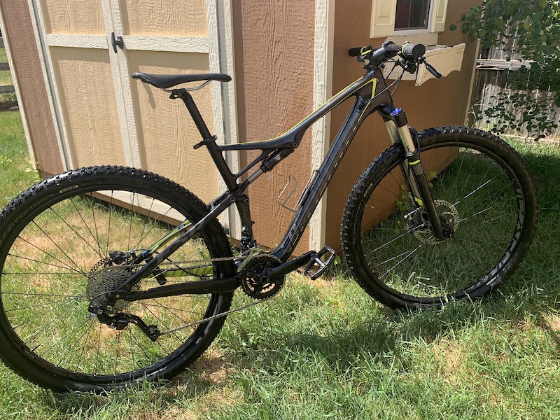 Specialized full suspension carbon mtb. For Sale