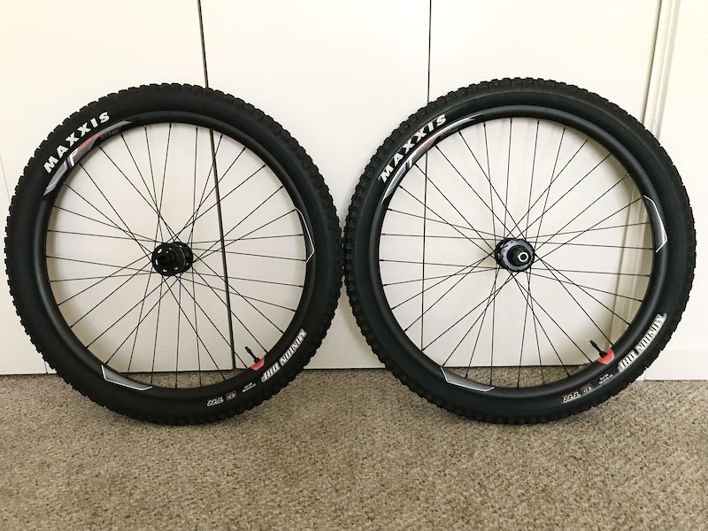 Giant Pam-2 Wheels and Maxxis Tires For Sale