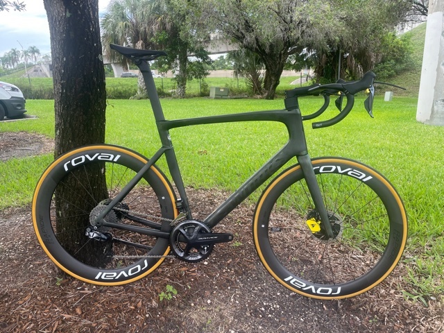 specialized tarmac 61cm