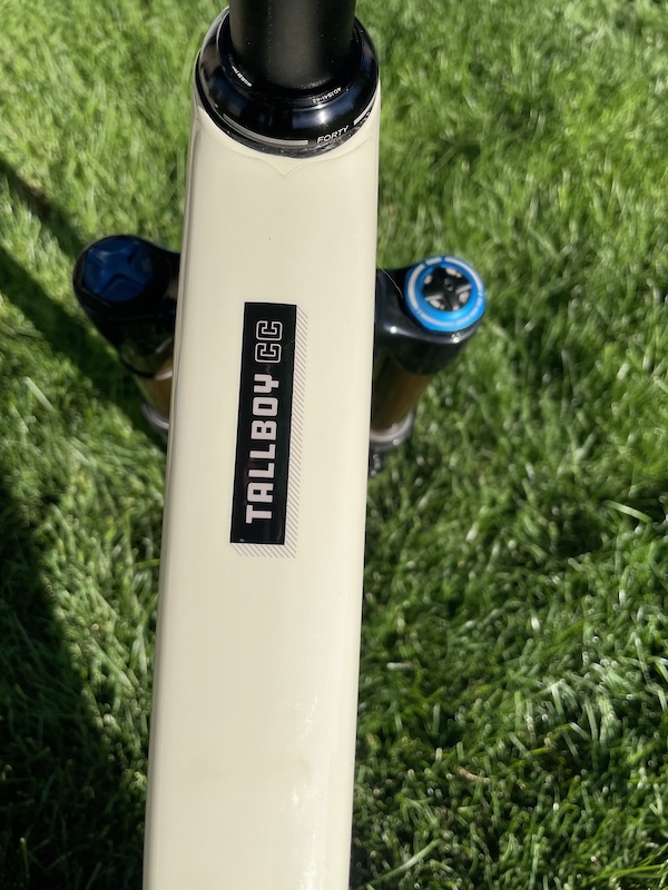 2021 Santa Cruz Tallboy CC Medium w/ Fox 36 130mm Fork For Sale 2021 Santa Cruz Tallboy CC Medium w/ Fox 36 130mm Fork For Sale