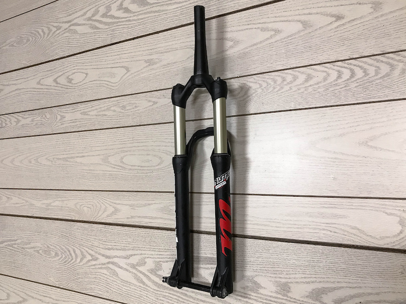 Tapered 1 1/8" Manitou Minute 100mm RCL 15X100QR For Sale