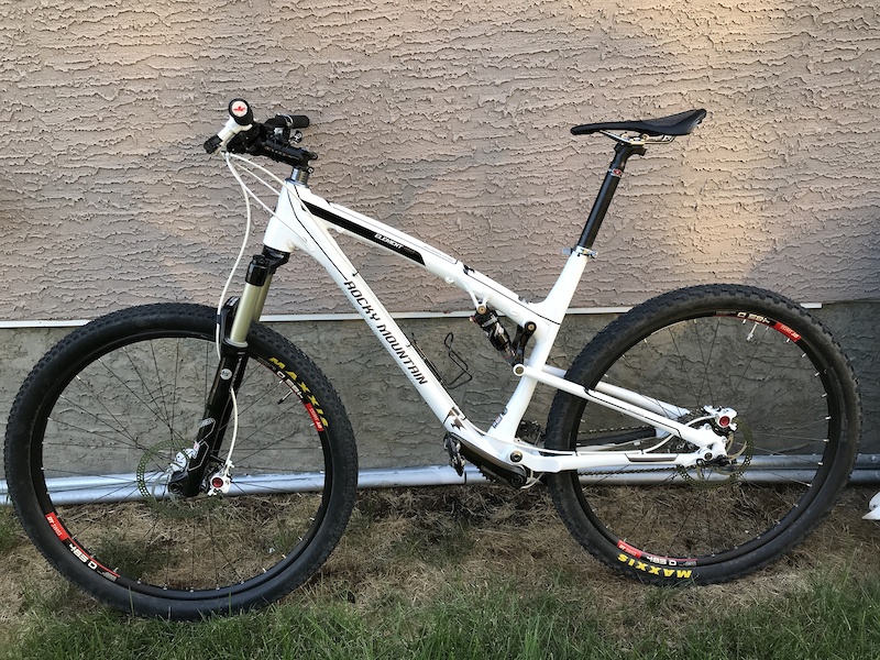 2012 rocky mountain element 950