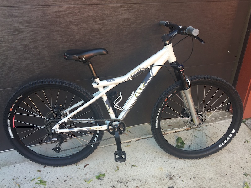 Gt avalanche on sale 26 inch