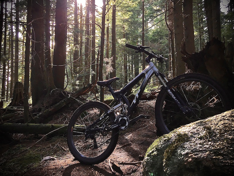 2005 Giant VT2 26er (PRICE DROP) For Sale