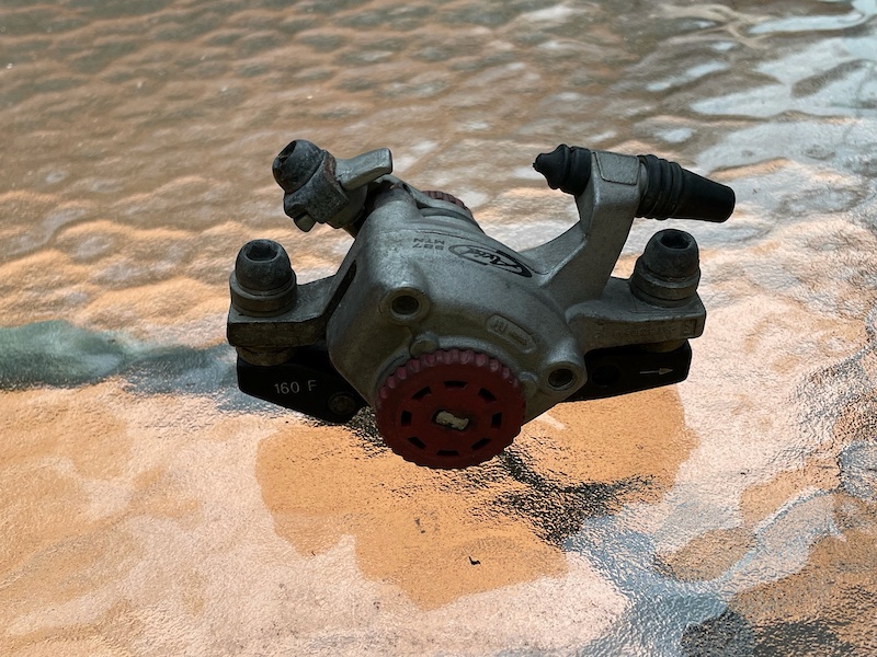 avid bb7 calipers