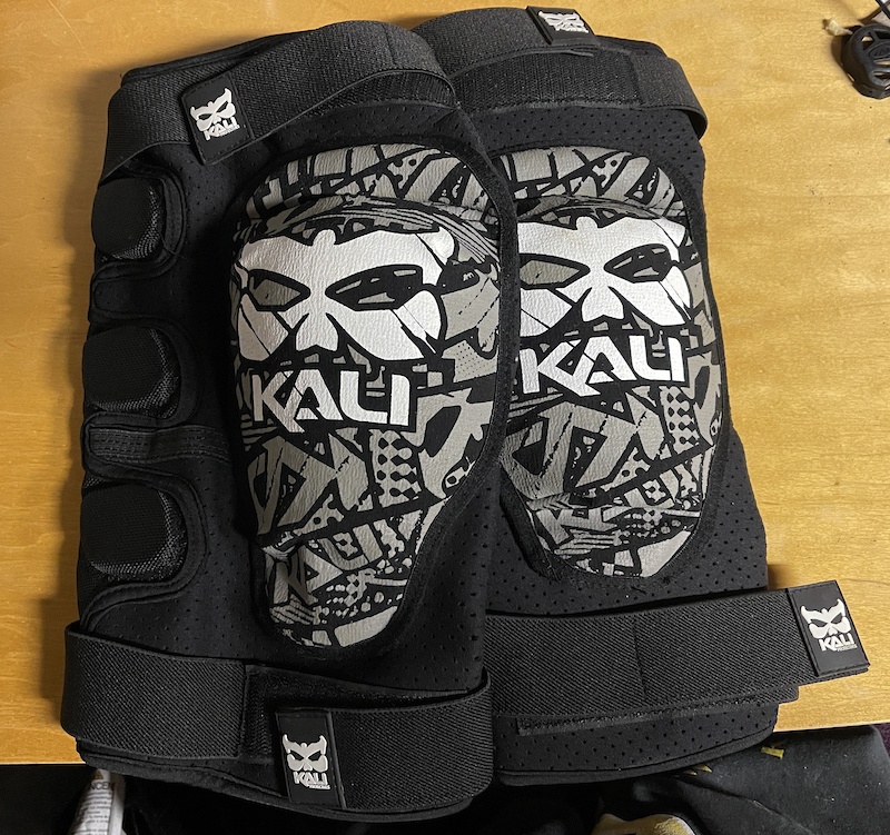 Kali Knee Pad, Size XL. For Sale