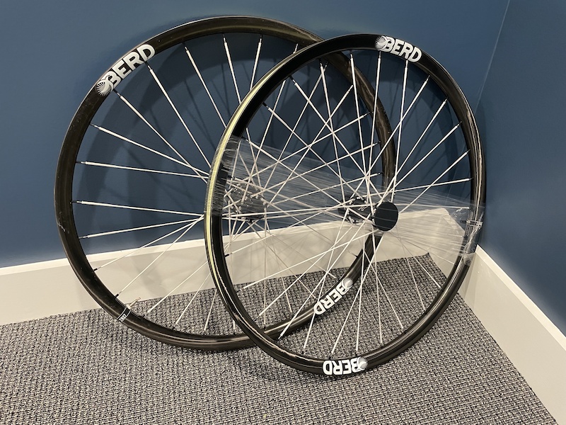 2022 BERD TR27 on I9 Hubs For Sale