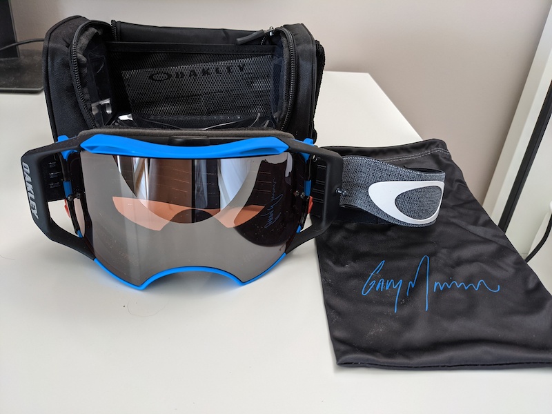 New Oakley Airbrake MTB Greg Minnaar Signature Goggle For Sale