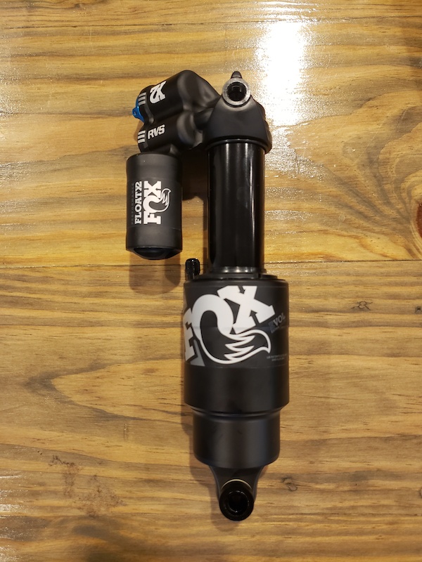 fox float x2 205 x 60 trunnion