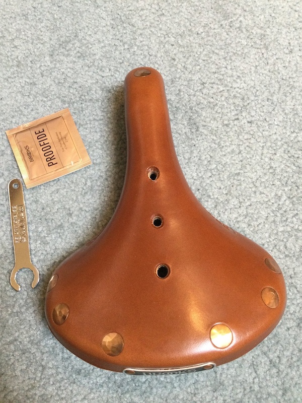 brooks b17 narrow honey