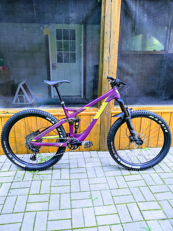 devinci marshall carbon