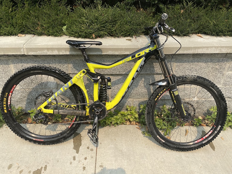 2014 Giant glory whistler edition price drop For Sale