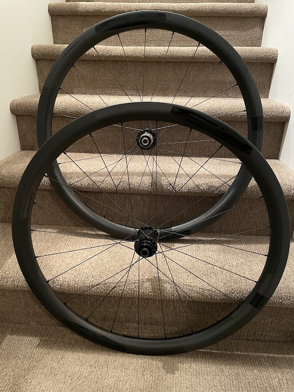 novatec r3 carbon 35mm disc