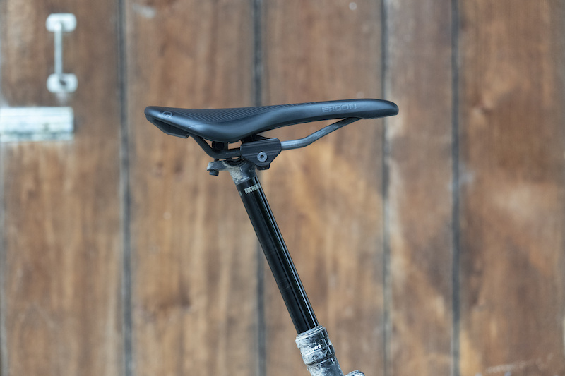 Seatpost saddle shop clamp