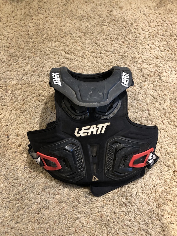 2018 Leatt fusion 2.0 youth XXL For Sale