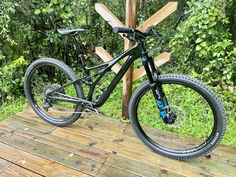 2021 Specialized Stumpjumper Expert 