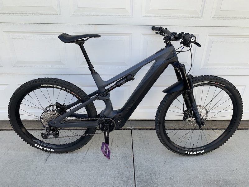 2021 Canyon Spectral ON CF7 For Sale