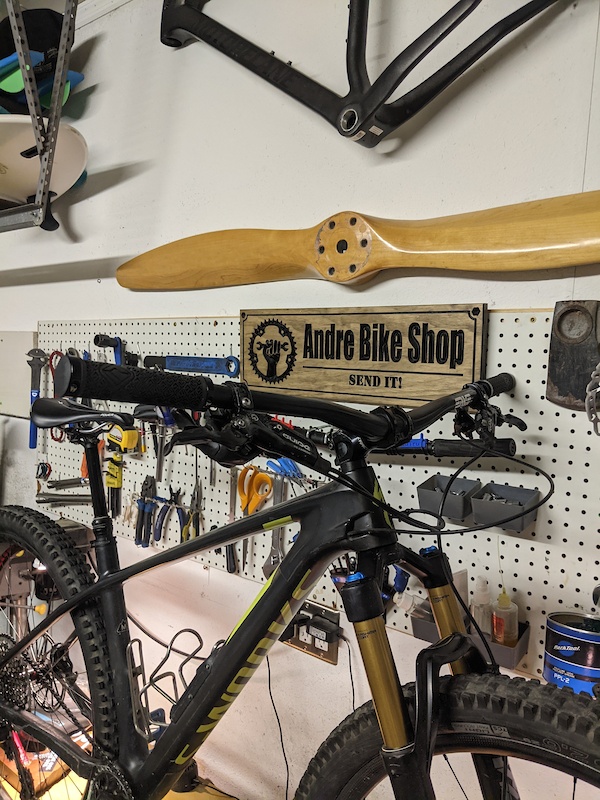 新品未組立完成車)スペシャライズド S-WORKS FUSE Msize MTB