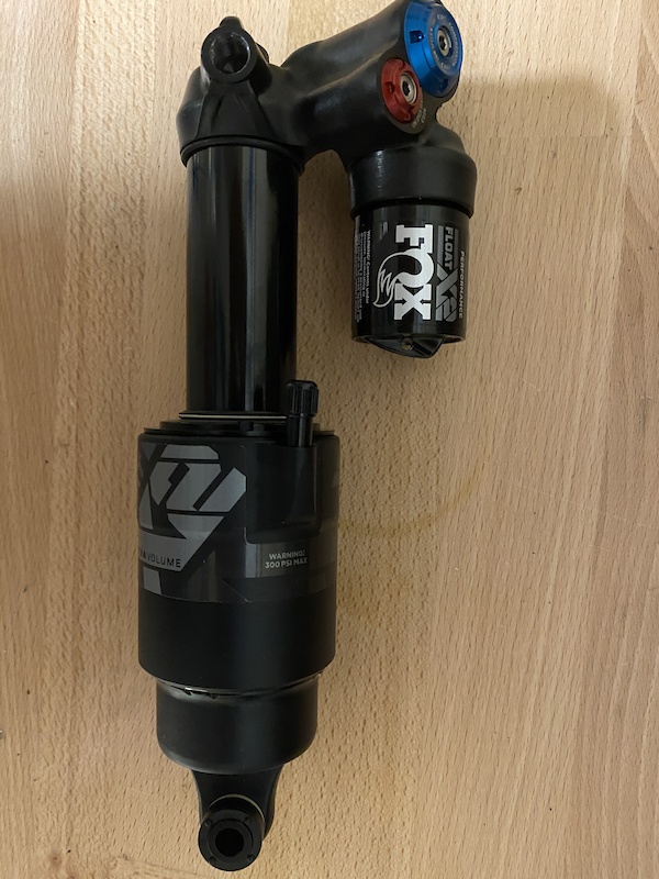 fox float x2 205 x 60 trunnion