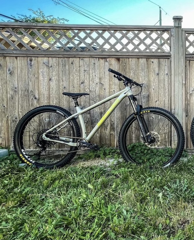 2021 Santa Cruz Chameleon 7.1 27 D kit For Sale