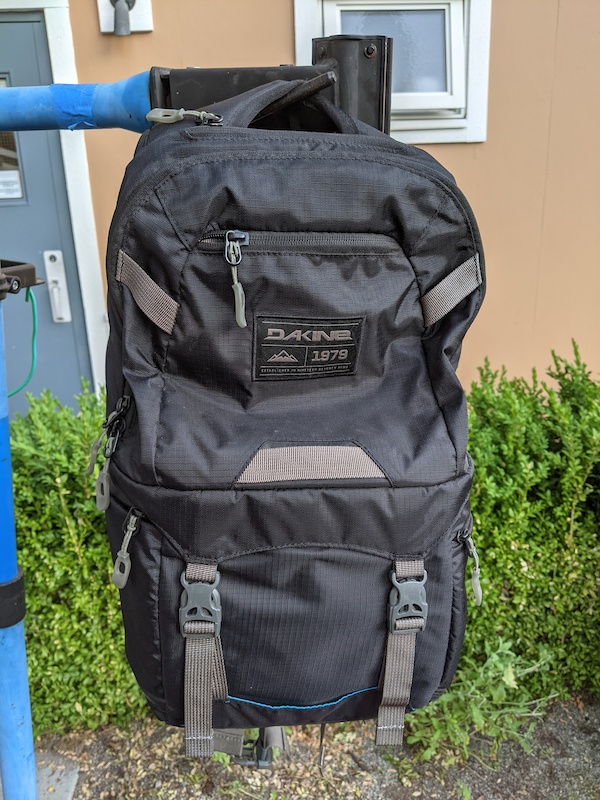 Haalbaarheid Eenvoud Zwakheid Dakine SLR Photo backpack For Sale
