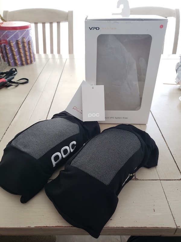 POC vpd system knee pads small For Sale