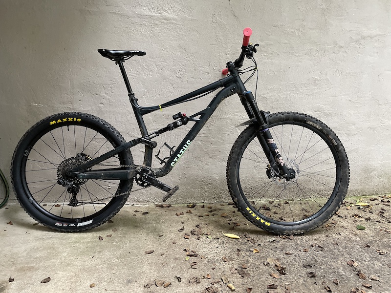 2021 Specialized Status 140mm S5 size For Sale