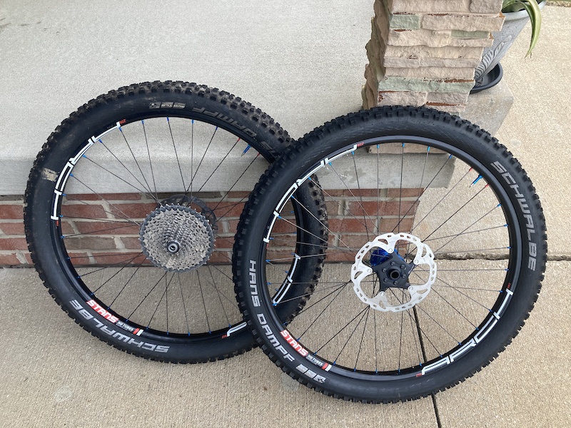 Hope Pro4 Pro 4 Hubs & Stan's Arch rims 26