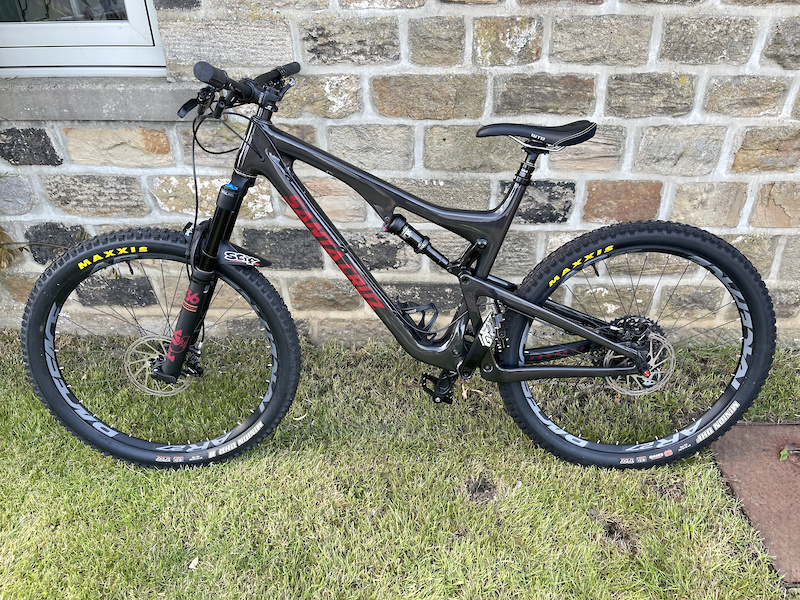 2018 Santa Cruz Bronson XL Gloss Carbon and Sriracha For Sale