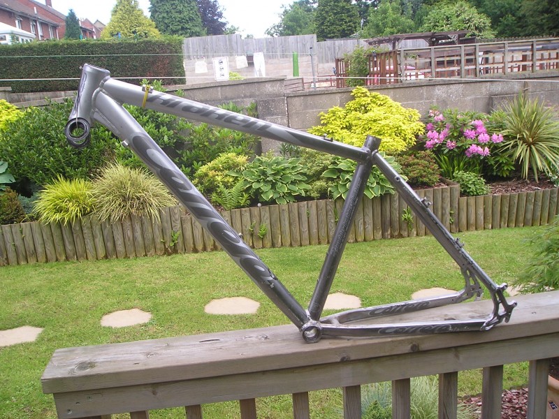carrera kraken 16 inch