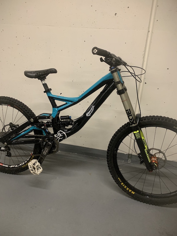 specialized demo 2013