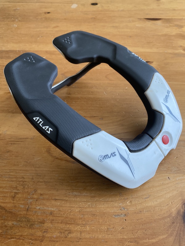 2019 ATLAS neck brace, youth size For Sale