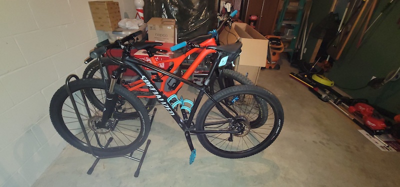 specialized rockhopper expert 2019 weight