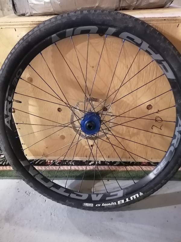 27.5 142x12 rear wheel