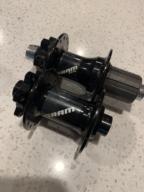 2015 Sram mth 746 hubs + chainrings For Sale