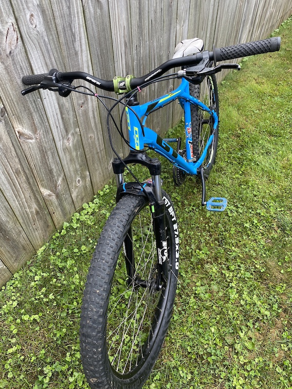 kickstand for gt aggressor pro