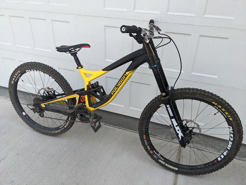 2016 Polygon Collosus DH9 For Sale