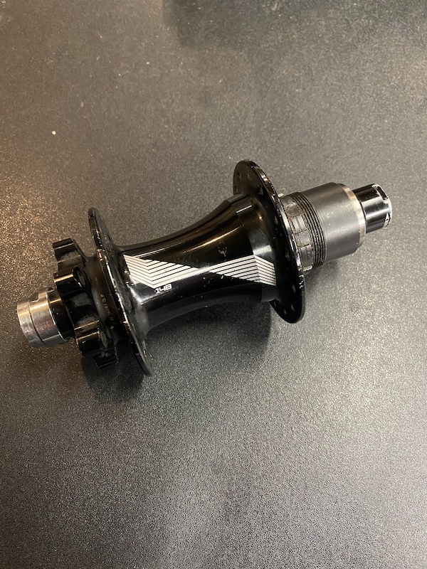 Roval Specialized 148 rear boost XD hub 28h 12x148 For Sale