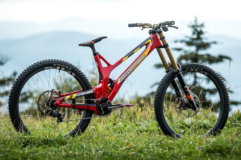 intense dh bike 2021