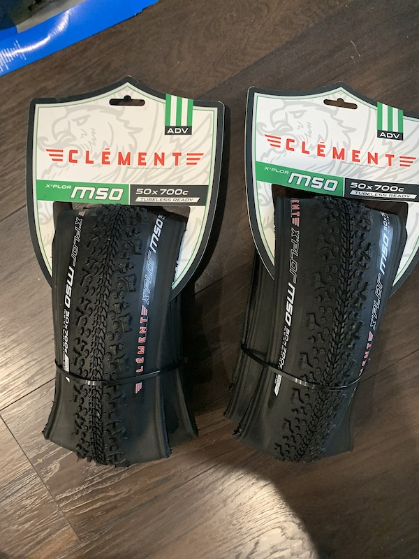 700x50c tires